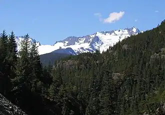 Die Tantalus Range vom Sea to Sky Highway aus