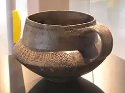 Tasse aus einem jungsteinzeitlichen Großsteingrab