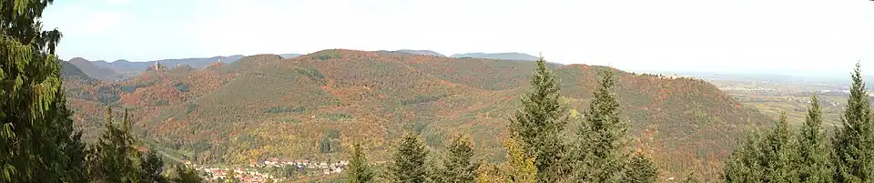 Wetterberg (linke Bildmitte im Hintergrund) vom Martinsturm aus gesehen