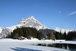 Teilweise zugefrorener Arnisee im Winter (2019)