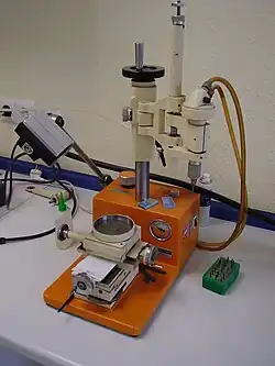 Fräse zum parallelen Fräsen der Primärteile