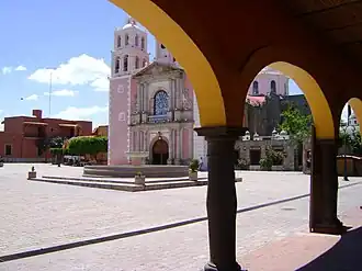 Tequisquiapan – Ortszentrum mit Iglesia Santa María de la Asunción