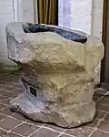 Taufstein aus der Zeit um 1200 aus der Kirche von Heveskes