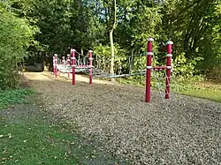 Eines von mehreren Klettergeräten