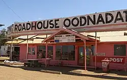 Das berühmte Pink Road House Oodnadatta in Oodnadatta