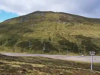 Blick vom Cairnwell Pass zum Gipfel