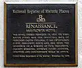 Tafel am The Mayflower Renaissance Washington, DC Hotel, welche das Hotel als Kulturdenkmal der USA (National Register of Historic Places) ausweist
