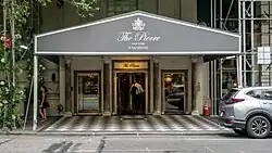 Eingang an der Fifth Avenue