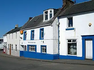 Gebäudezeile in der Ortsmitte