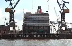 Das Tor von Dock Elbe 17 ist geschlossen. Die Wartungs- und Reparaturarbeiten haben begonnen