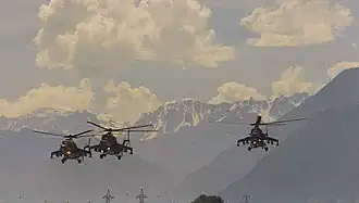 Drei Mil Mi-24 im Anflug