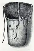 Schlafsack für drei Personen aus Büffelfell aus den 1880er Jahren.