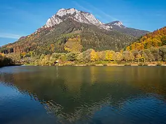 Röthelstein mit dem Tieberteich im Vordergrund