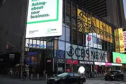 Sockel am Times Square mit dem Minskoff Theatre