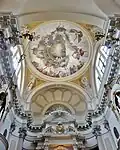 Blick in die Kuppel des Chores