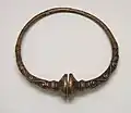 Bronzener Puffer-Torques, von Somme-Suippe im Département Marne, datiert ins 4. Jahrhundert v. Chr.