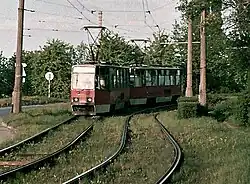 Typ 105Na als Linie 1 am Kreisverkehr Ronald Reagan