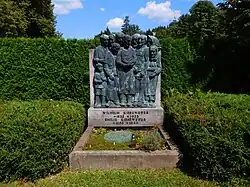 Grabmal Kiesewetter auf dem Friedhof Trautenau