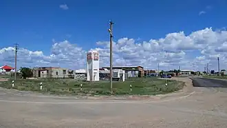 Einfahrt von der Fernstraße R22 nach Zagan Aman