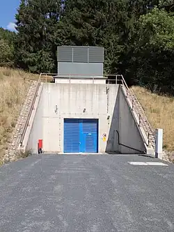 Portal Not­ausgang 2