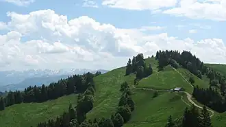 Blick von Norden zum Tweralpspitz, dahinter links die Churfirsten.