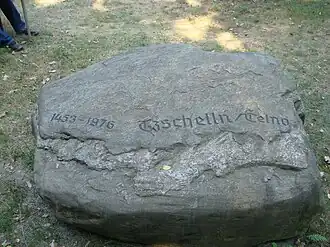 Gedenkstein mit Inschrift
