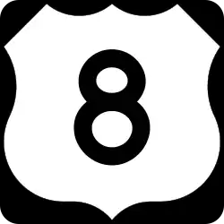 Straßenschild des U.S. Highways 8