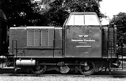 Die Lok MaK 240 B (Baujahr 1954) bediente 1954 bis 1998 die Strecke für die Uetersener Eisenbahn