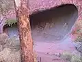 Höhle am Hangfuß (siehe oben)