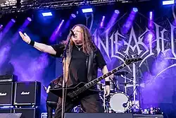 Sänger und Bassist Johnny Hedlund