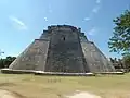 „Pyramide des Zauberers“ von Uxmal (um 600 n. Chr.)