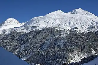 Gampleskogel (teilweise verdeckt) am hinteren Ende des Hochtales links oben im Bild