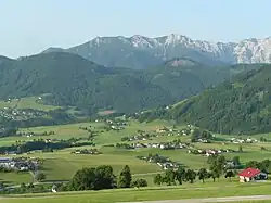 Die randalpinen Voralpen mit Mittelgebirgscharakter und alpiner Gipfelflur (Höllengebirge, Oberösterreich)