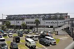 Blick auf den Bahnhof Kinjō-futō (Mai 2022)