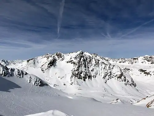Blick nach Nordwesten zu Tschima da Flix, Piz Picuogl, Piz Calderas, Piz d’Err, Haldensteiner Calanda, Tinzenhorn, Aroser Rothorn, Piz Jenatsch und Piz Ela (v. l. n. r.).