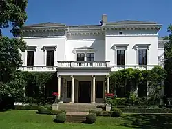 Contrescarpe 21, Villa Lürman