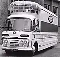 Bedford SB3 mit einem Aufbau als mobiles Kino von Plaxton, Baujahr 1967
