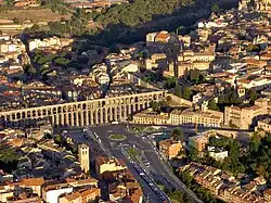 Altstadt von Segovia mit Aquädukt