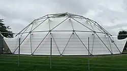 Das Kuppelzelt nach Richard Buckminster Fuller, 1978 bzw. 2000