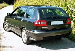 Volvo V40 (1996–2000)