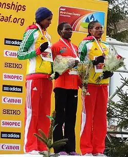 Emily Chebet Muge (Mitte) erreichte Platz acht