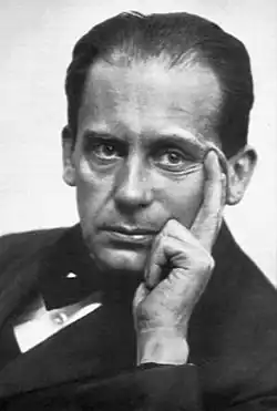 Walter Gropius († 1969)