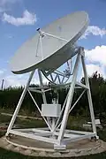 Das 3-m-Radioteleskop der WHS während seiner Instandsetzung