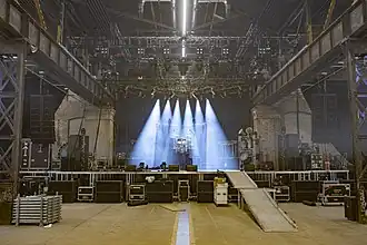 Bühne während eines Konzertaufbaus (2017)