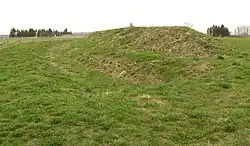 Wiederhergestelltes Wall-Graben-System