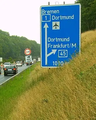 Beschilderung am Westhofener Kreuz (A 1 aus Richtung Köln)