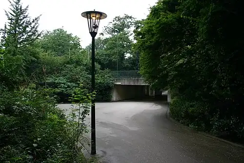 Weyhe-Passage, benannt nach Maximilian Friedrich Weyhe, und Gaslaterne Modell „Frankfurt“