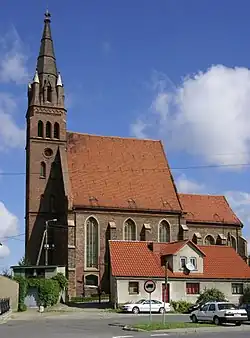 Spätgotische Dreifaltigkeitskirche (ehemals evangelische Kirche)