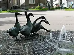 Gänsebrunnen "Gänsemarsch" vor dem Rathaus in Wickede (Ruhr)