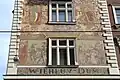 Fassade des Prager Wiehl-Hauses mit Inschrift